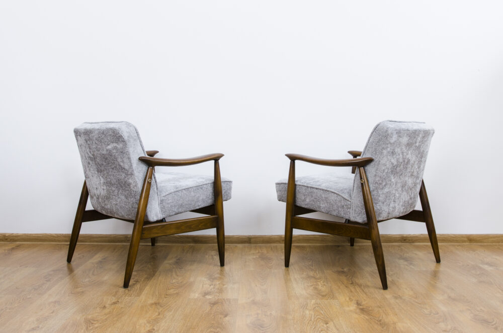 Pair of GFM-87 armchairs by Juliusz Kędziorek, GFM, Poland, 1960’s