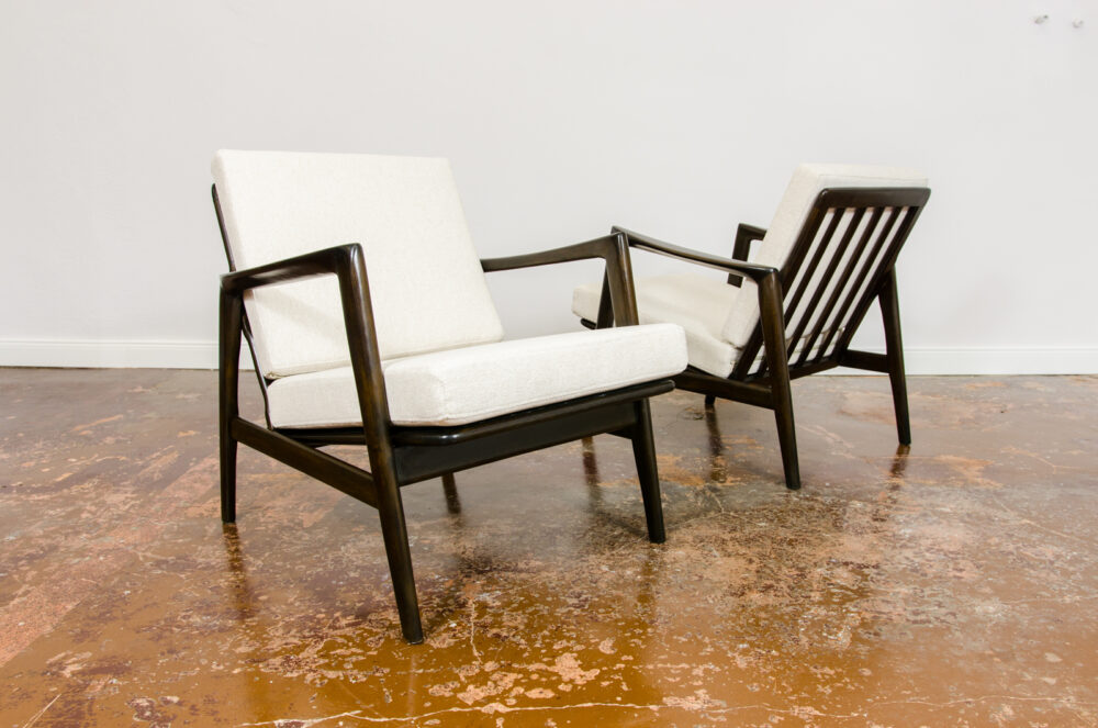 Pair of armchairs, Type 300-139, Swarzędzkie Fabryki Mebli, Poland, 1960’s