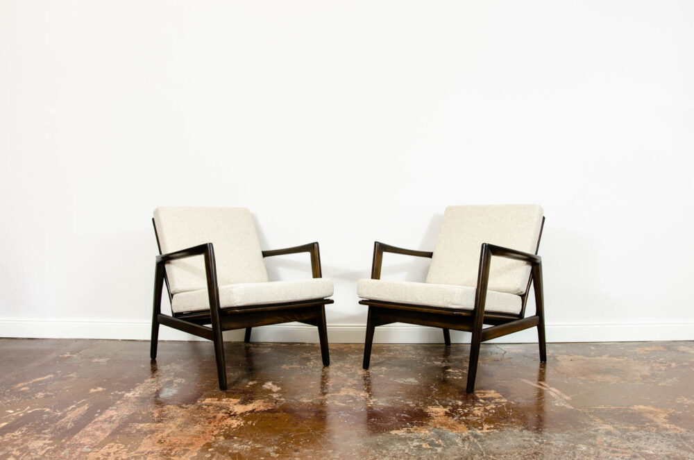 Pair of armchairs, Type 300-139, Swarzędzkie Fabryki Mebli, Poland, 1960’s