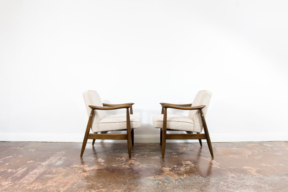 Pair of GFM-87 armchairs by Juliusz Kędziorek, GFM, Poland, 1960’s