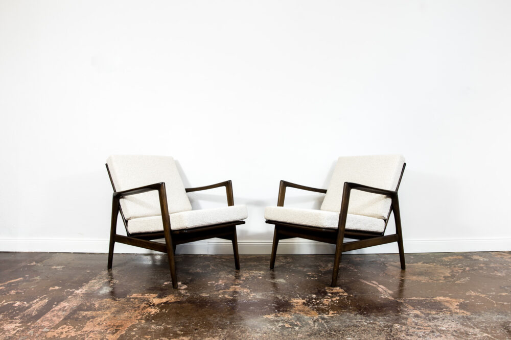 Pair of armchairs, Type 300-139, Swarzędzkie Fabryki Mebli, Poland, 1960’S