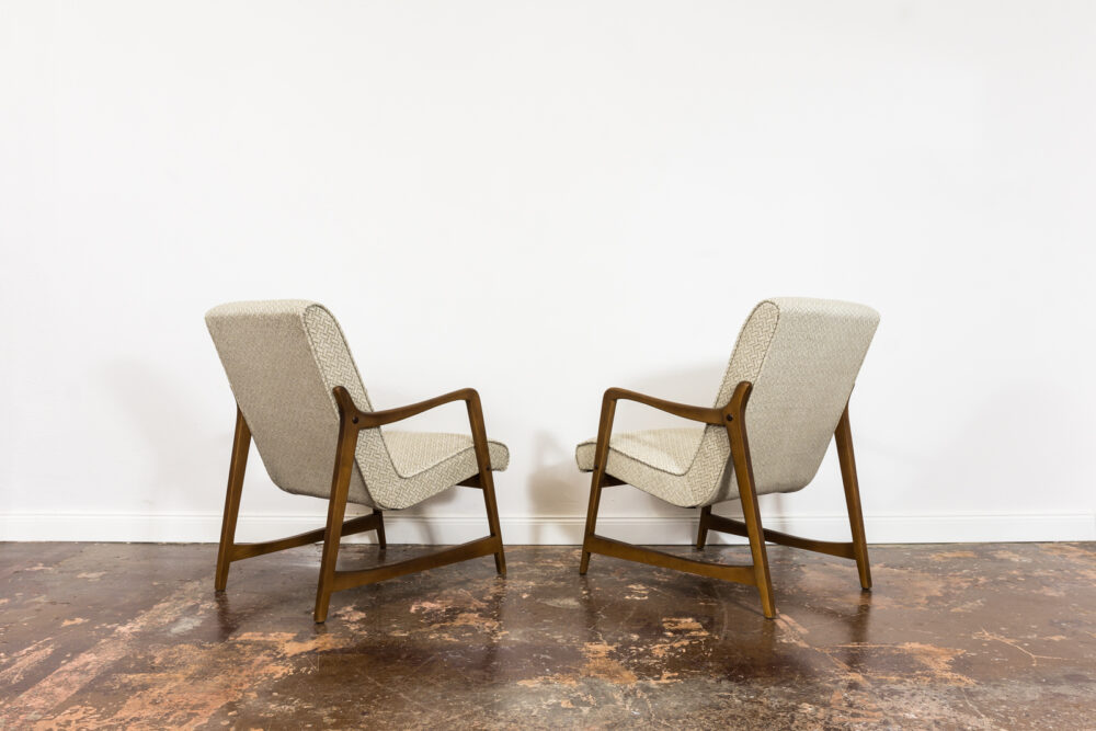 Pair Of armchairs, Type 364 by Barbara Fenrych Węcławska, Poland, 1960’s