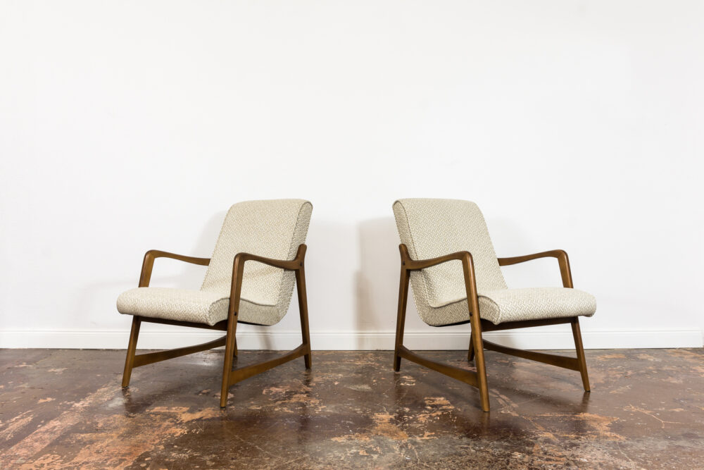 Pair Of armchairs, Type 364 by Barbara Fenrych Węcławska, Poland, 1960’s