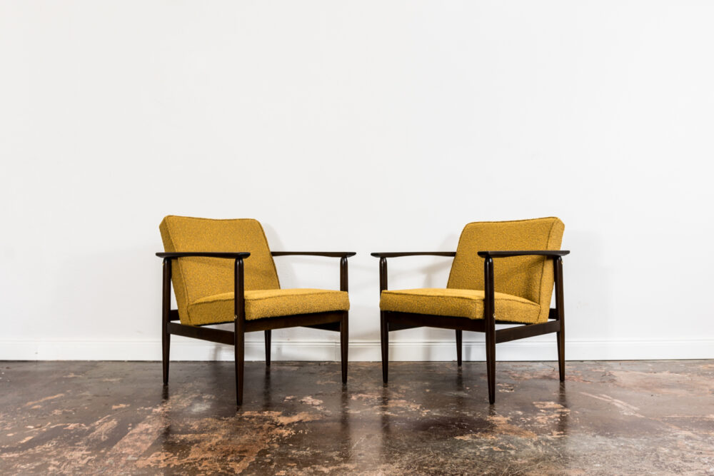 Pair of armchairs, BW-20 by Głuchołaskie Fabryki Mebli, Poland, 1970's