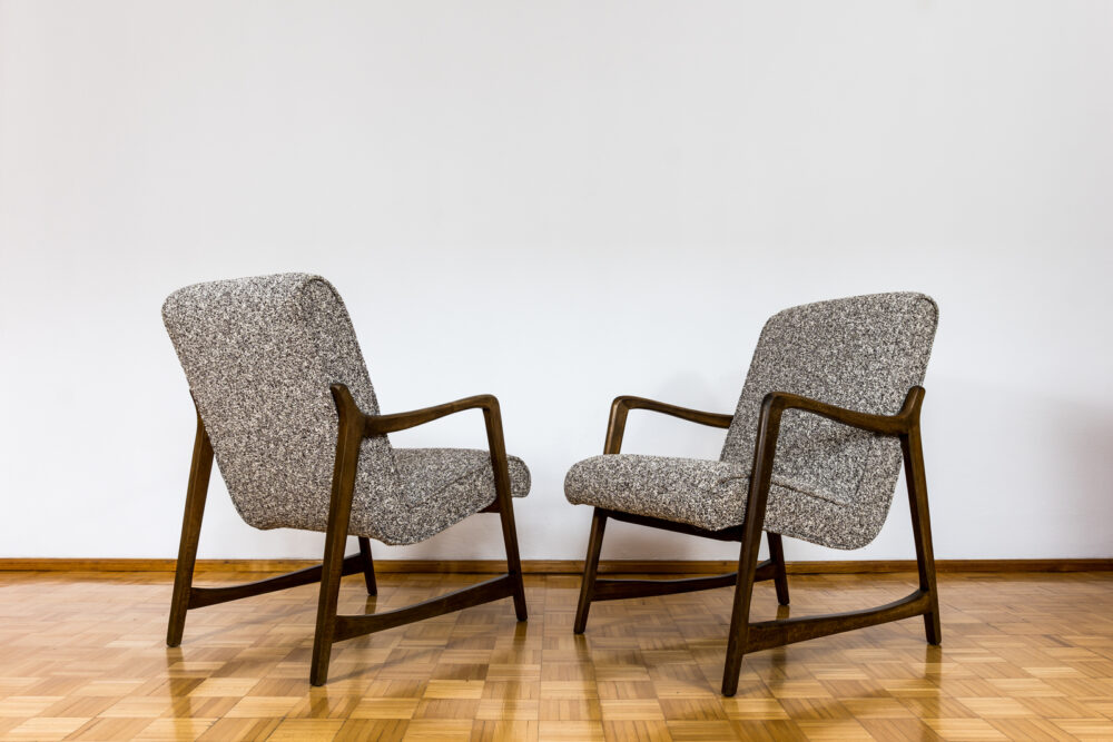 Pair of armchairs, Type 364 by Barbara Fenrych Węcławska, Poland, 1960’s