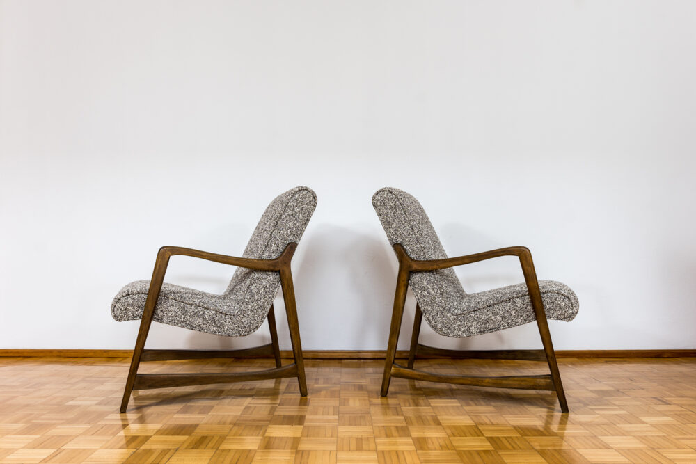 Pair of armchairs, Type 364 by Barbara Fenrych Węcławska, Poland, 1960’s