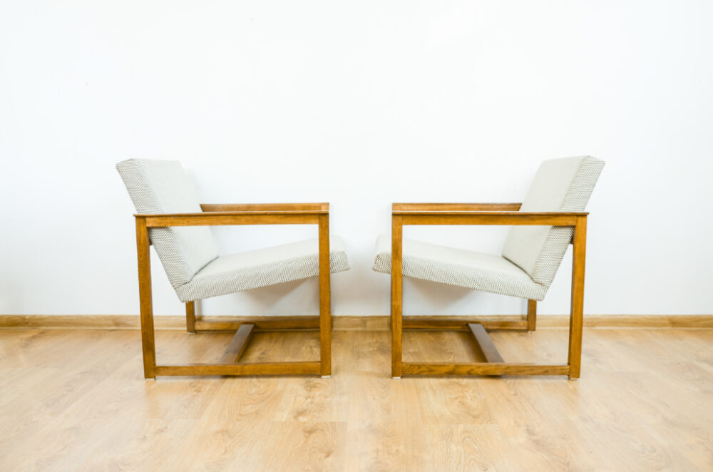 Pair of model R5 armchairs, Pozań, Poland, 1975