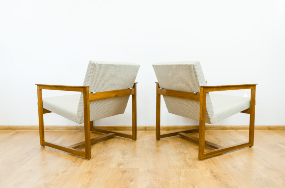 Pair of model R5 armchairs, Pozań, Poland, 1975