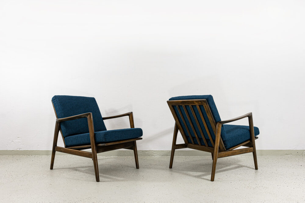 Pair of armchairs, Type 300-139, Swarzędzkie Fabryki Mebli, Poland, 1960's