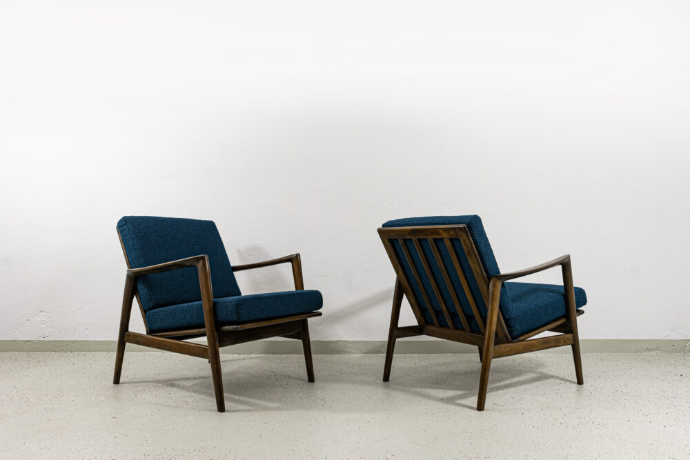 Pair of armchairs, Type 300-139, Swarzędzkie Fabryki Mebli, Poland, 1960's