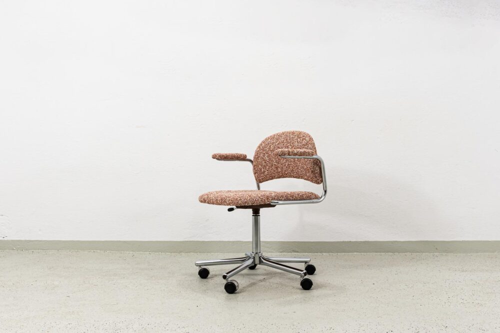 Swivel Chair From Kovona In Kvadrat, 1990s